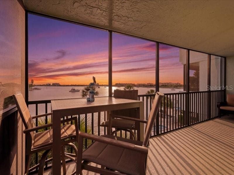 1848 SHORE DRIVE S UNIT 301 SOUTH PASADENA, FL 33707