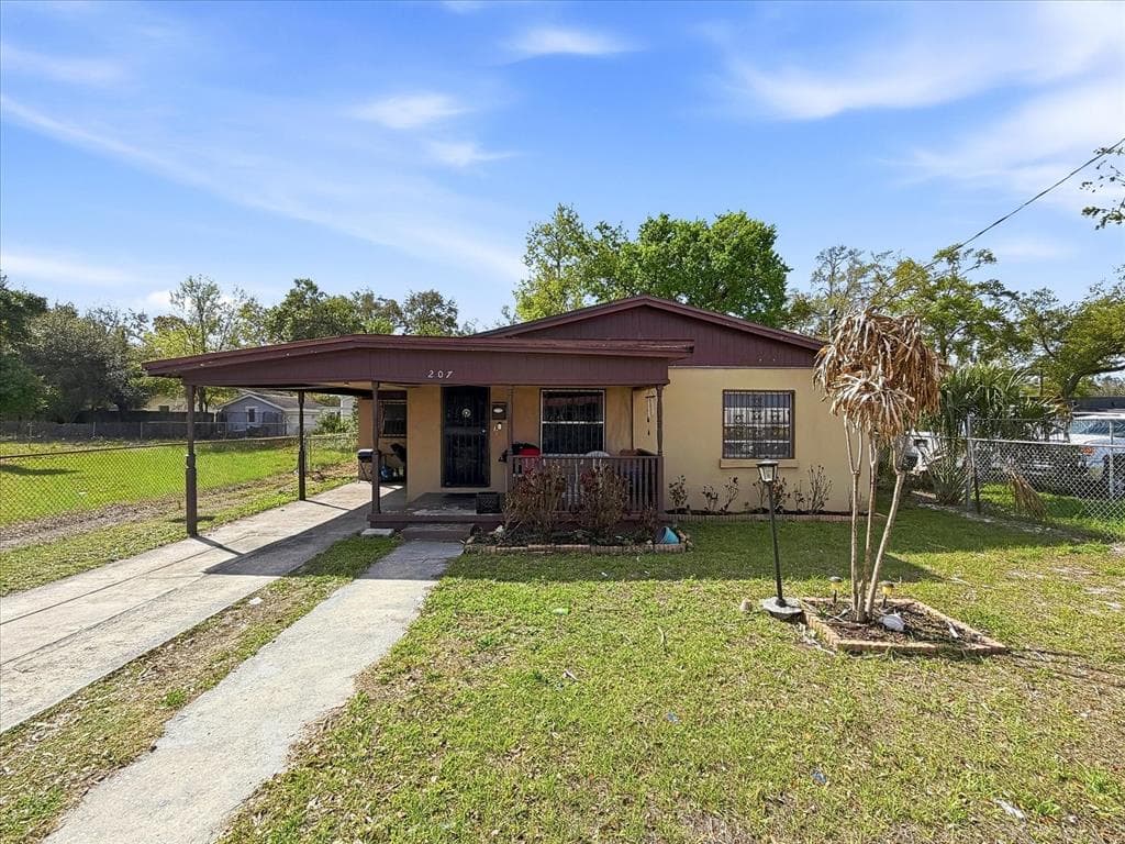 207 E DR MARTIN LUTHER KING JR BOULEVARD TAMPA, FL 33603