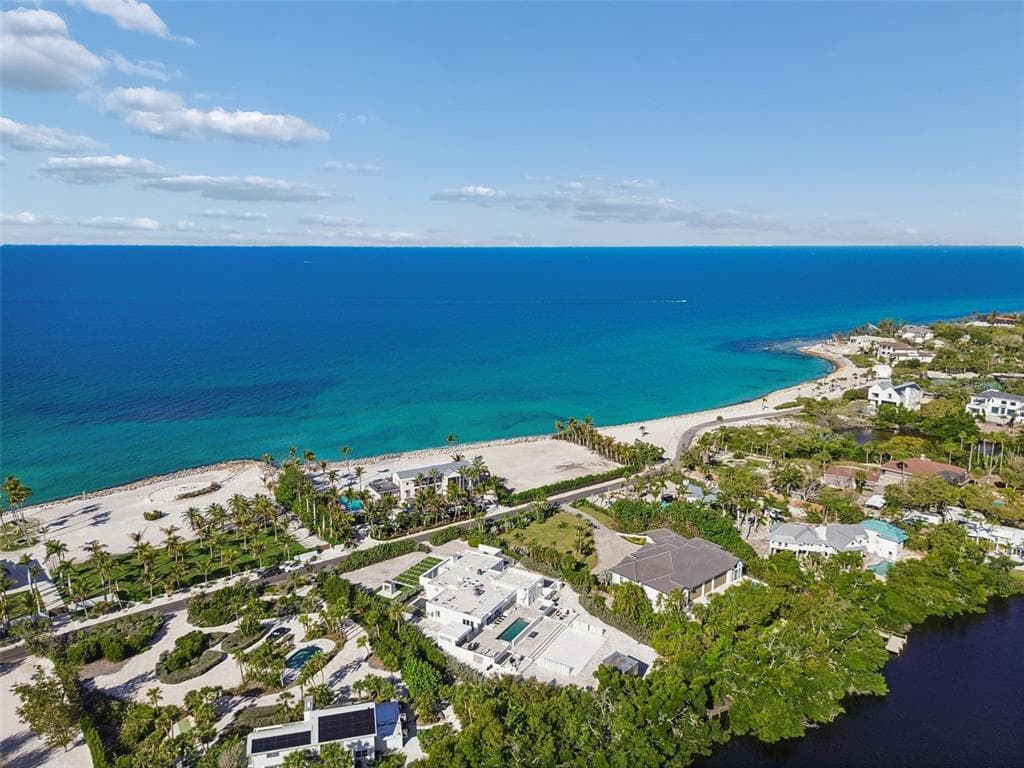 7647 SANDERLING ROAD SARASOTA, FL 34242