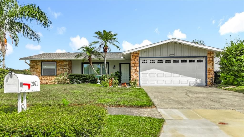 2071 BUTTERNUT CIRCLE E CLEARWATER, FL 33763