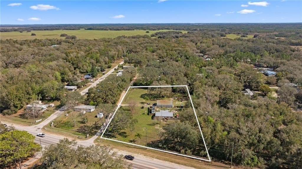 16504 US HIGHWAY 41