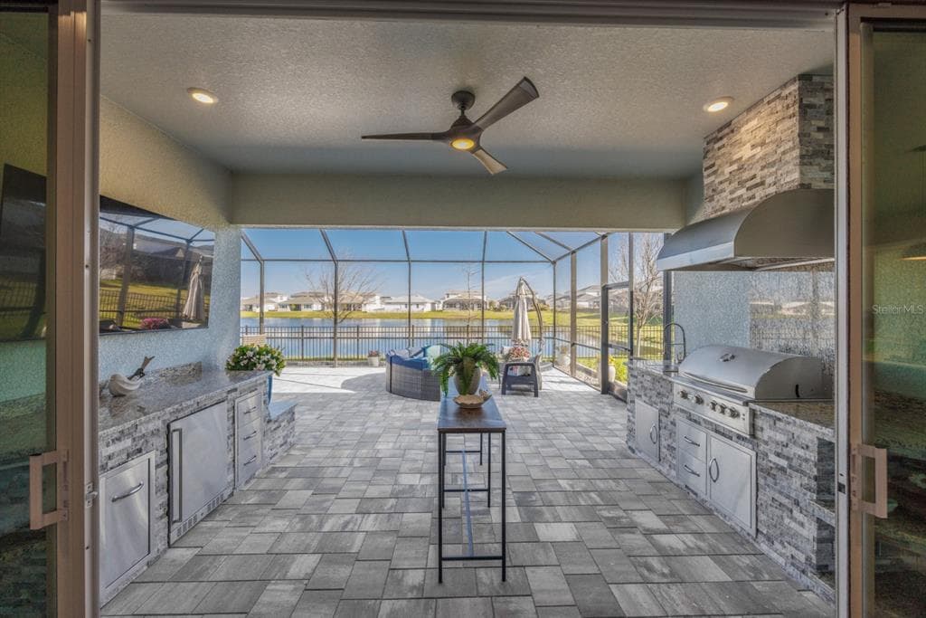 8462 IVY STARK BOULEVARD WESLEY CHAPEL, FL 33545