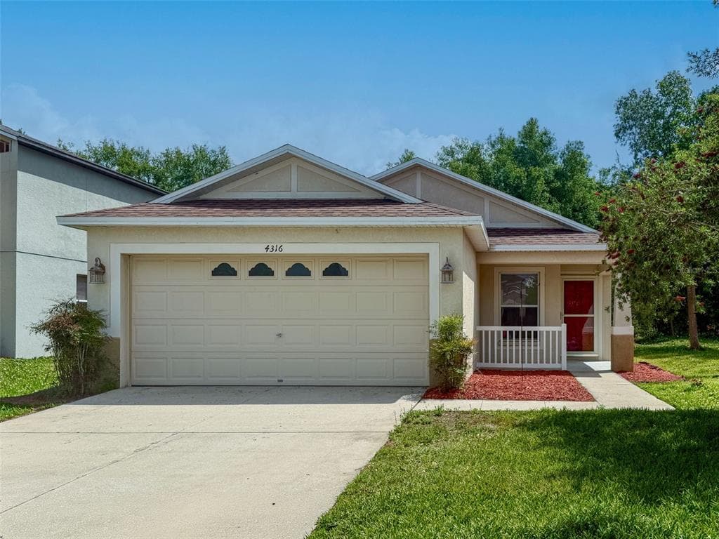 4316 OLD WAVERLY COURT WESLEY CHAPEL, FL 33543