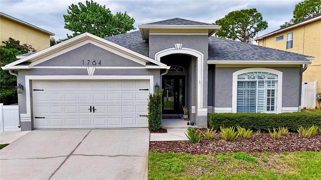 1764 OAK POND COURT OLDSMAR, FL 34677