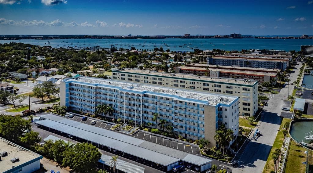 2850 59TH STREET S UNIT 204 GULFPORT, FL 33707