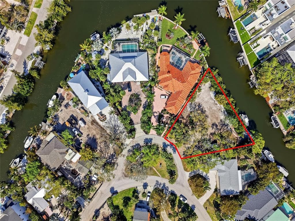 114 ISLAND CIRCLE SARASOTA, FL 34242