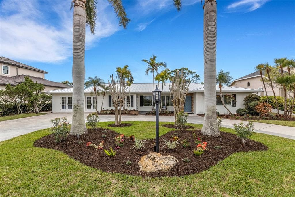 441 BAYSHORE DRIVE VENICE, FL 34285