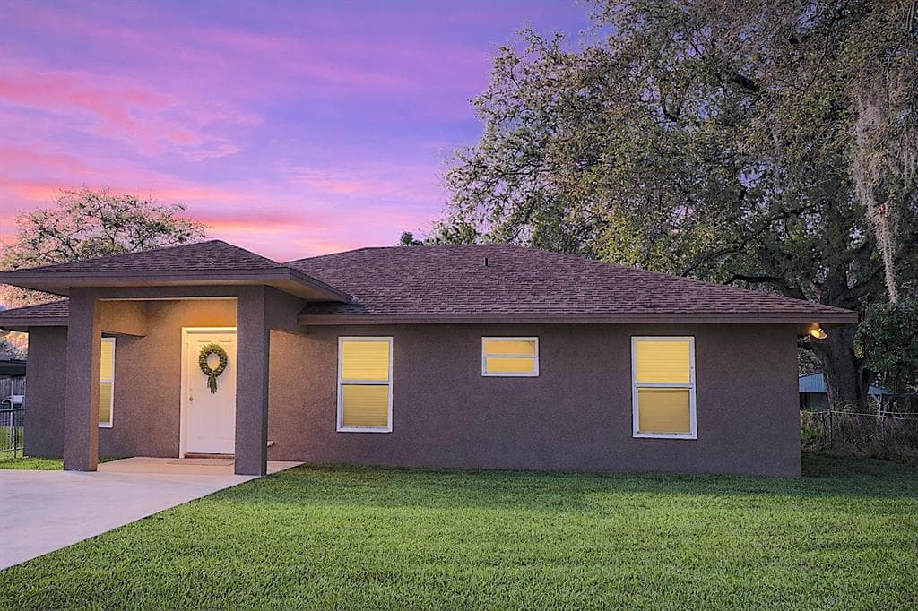 1662 NW 7TH STREET OKEECHOBEE, FL 34972