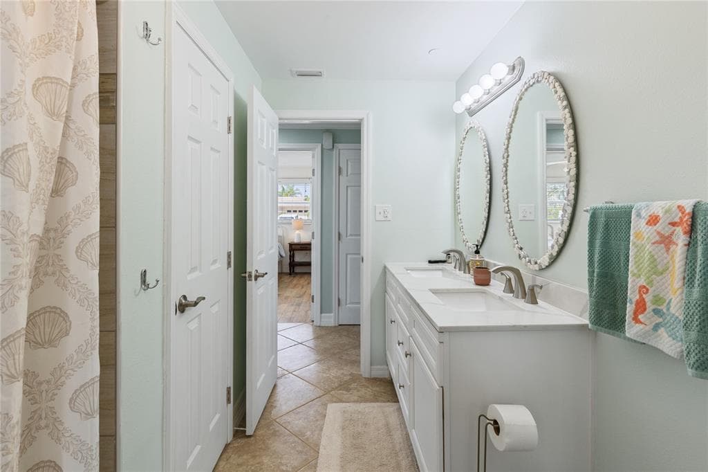 2287 CAROLYN DRIVE DUNEDIN, FL 34698