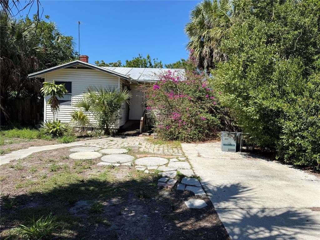 2007 43RD STREET S ST PETERSBURG, FL 33711