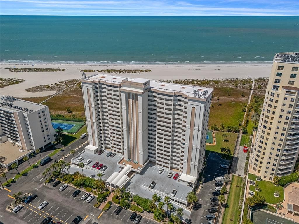 1230 GULF BOULEVARD UNIT 303 CLEARWATER BEACH, FL 33767