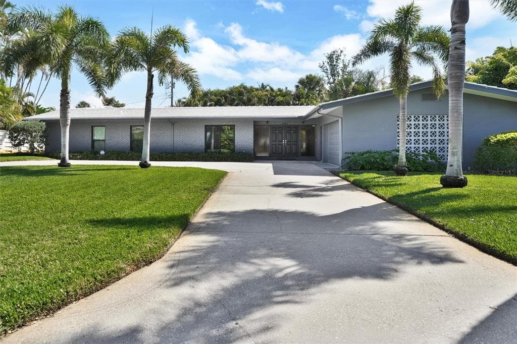 4160 39TH STREET S ST PETERSBURG, FL 33711