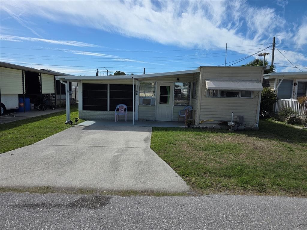 1106 51ST AVENUE W BRADENTON, FL 34207