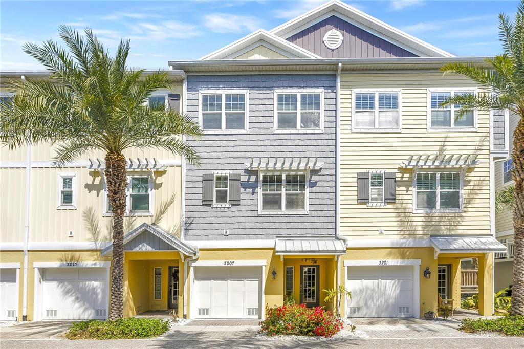 3207 NAUTICAL PLACE S ST PETERSBURG, FL 33712
