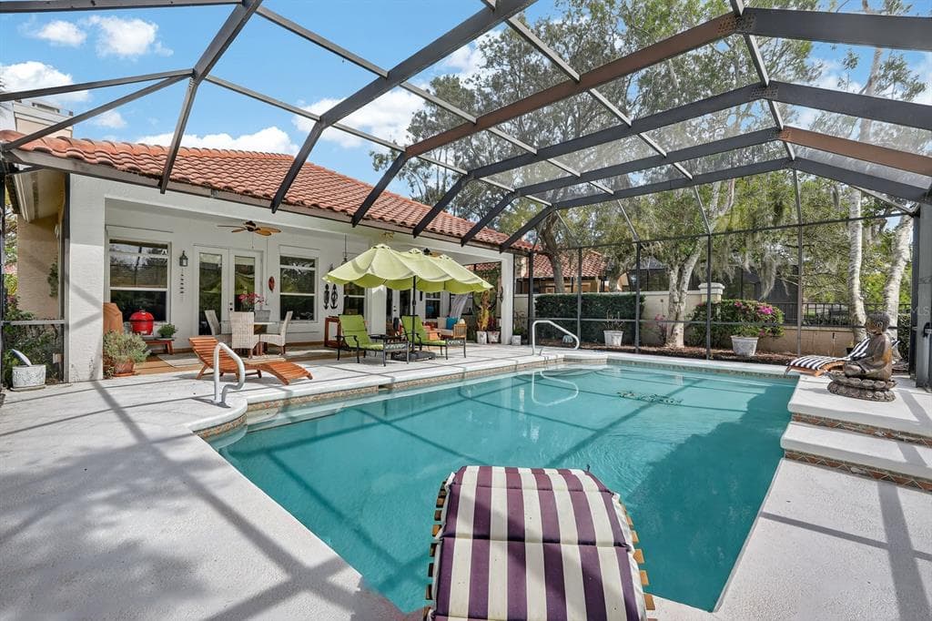 11 LAGUNA COURT PALM COAST, FL 32137