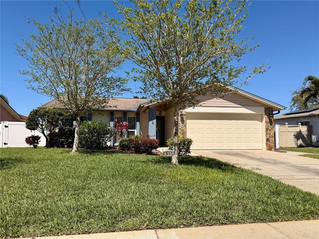 8335 SOMERSET DRIVE LARGO, FL 33773