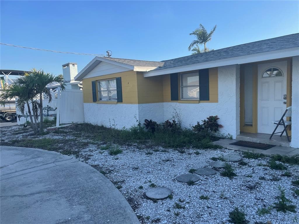 744 GRAN KAYMEN WAY APOLLO BEACH, FL 33572