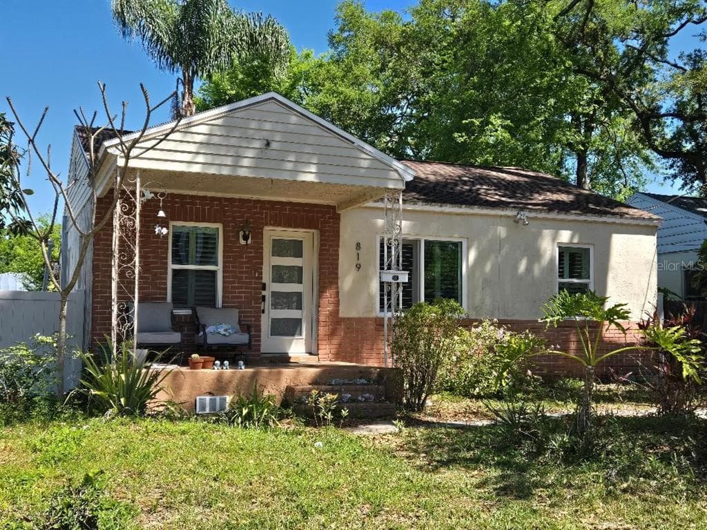 819 W PLYMOUTH STREET TAMPA, FL 33603