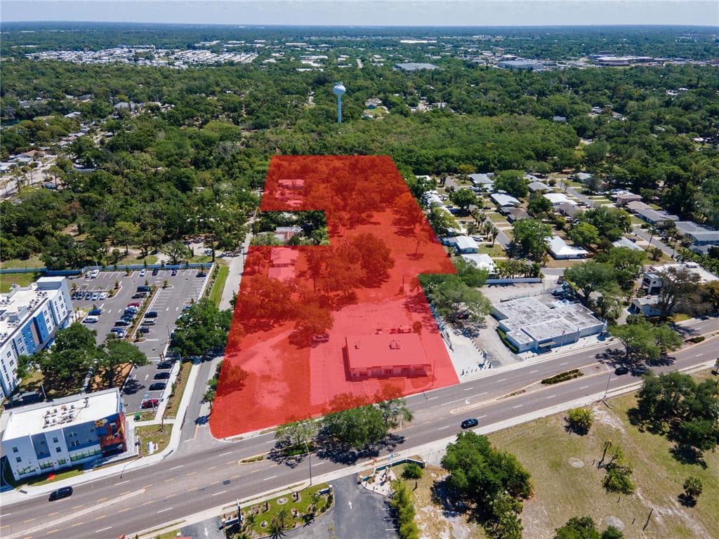 4500 N TAMIAMI TRAIL SARASOTA, FL 34234