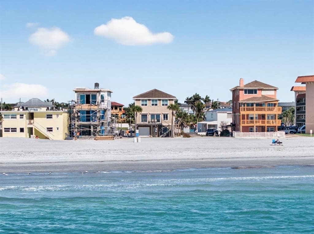 17610 LEE AVENUE REDINGTON SHORES, FL 33708