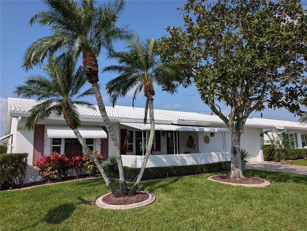 9204 36TH WAY N UNIT 6 PINELLAS PARK, FL 33782