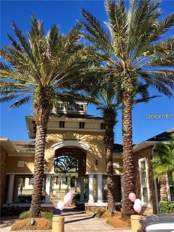 10011 COURTNEY PALMS BOULEVARD UNIT 201 TAMPA, FL 33619