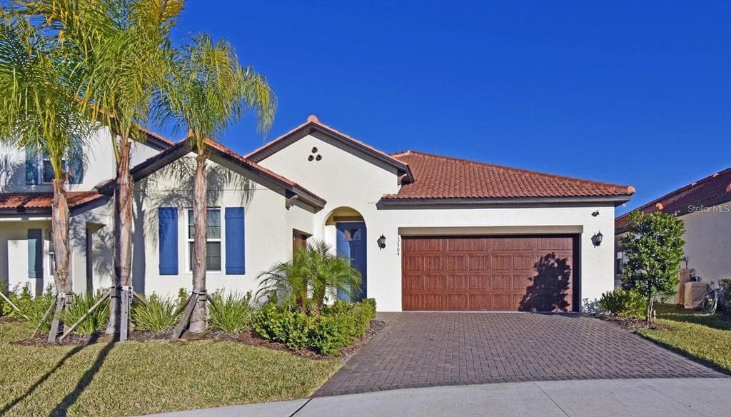 17304 BANDED GOLD LANE WIMAUMA, FL 33598