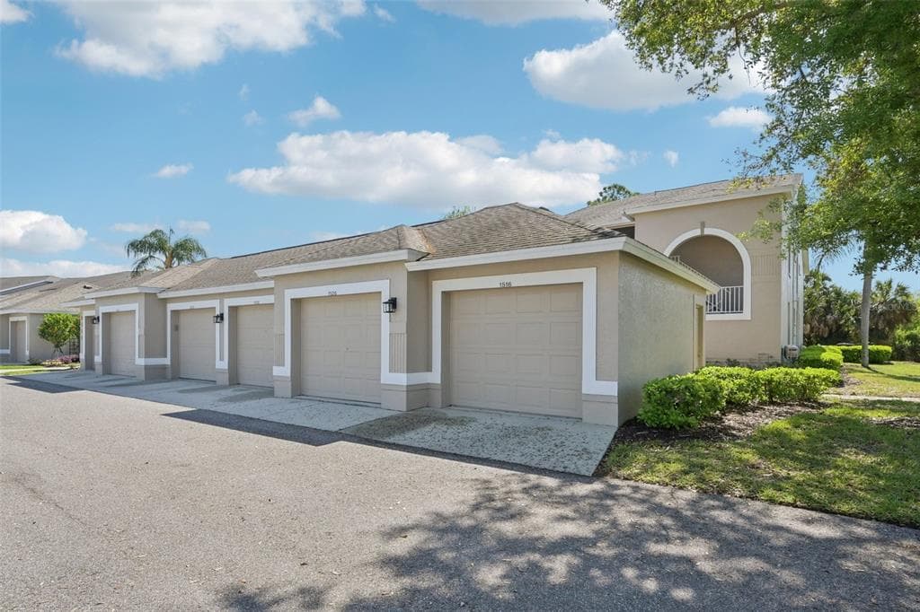 9550 HIGH GATE DRIVE UNIT 1526