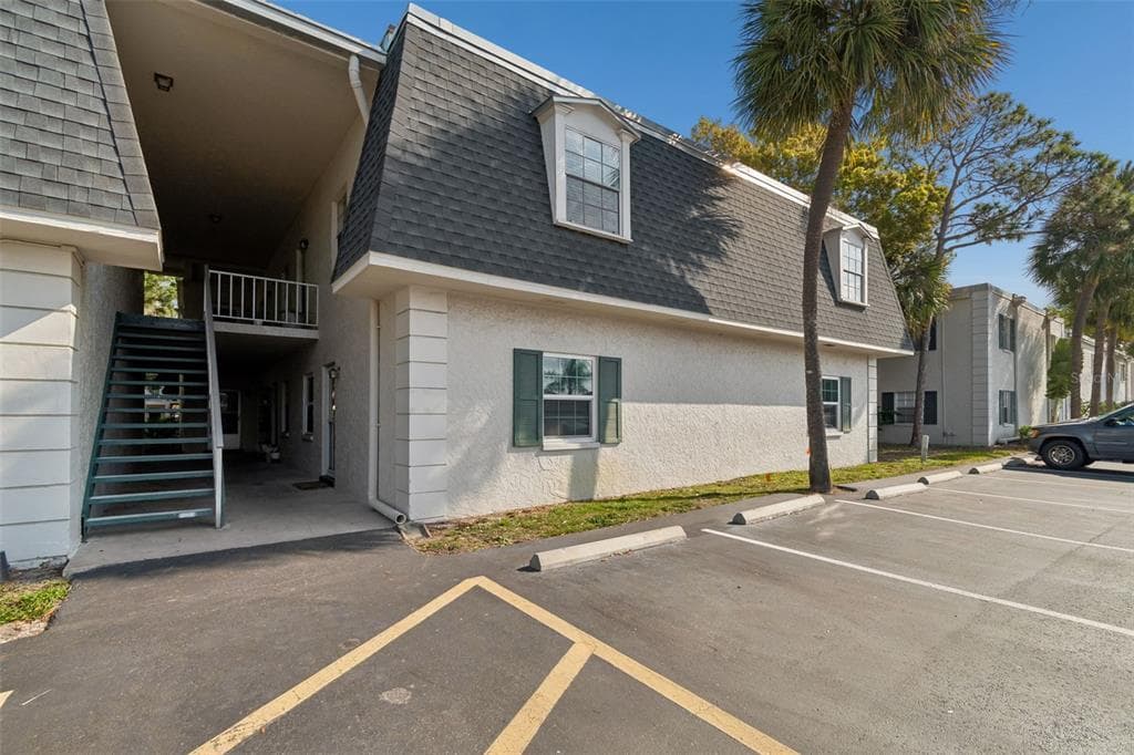 4335 AEGEAN DRIVE UNIT 136A TAMPA, FL 33611