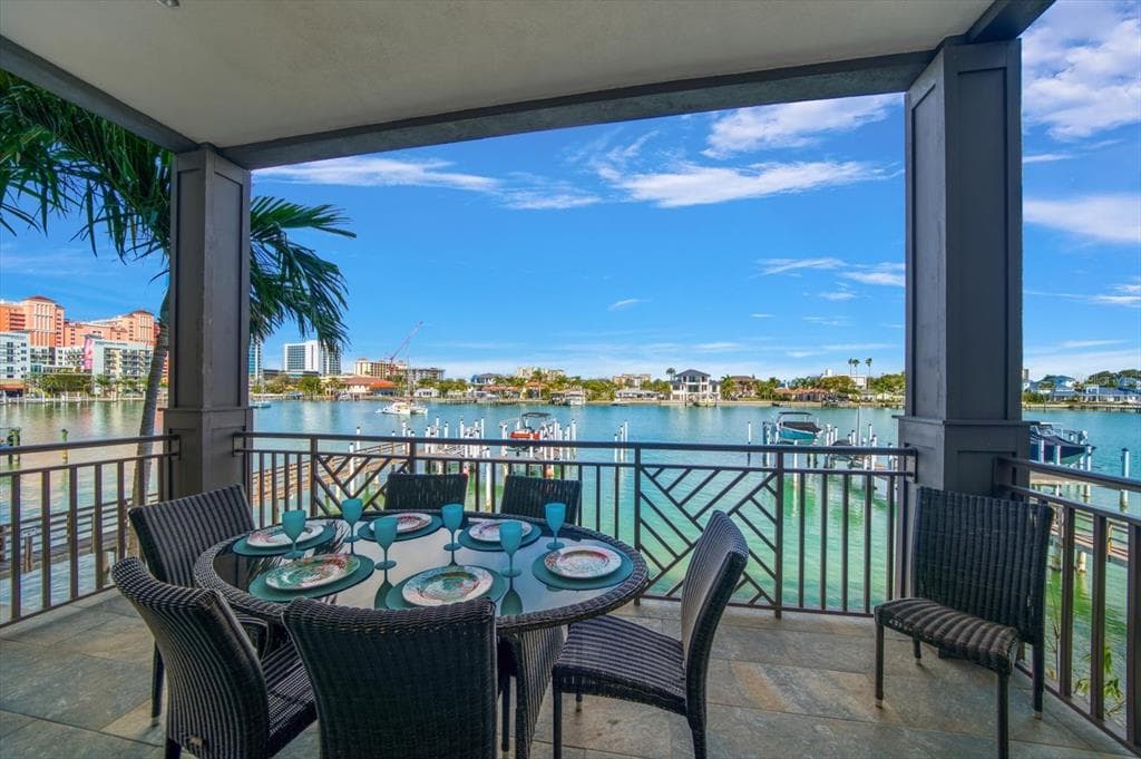 158 BRIGHTWATER DRIVE UNIT 2 CLEARWATER BEACH, FL 33767