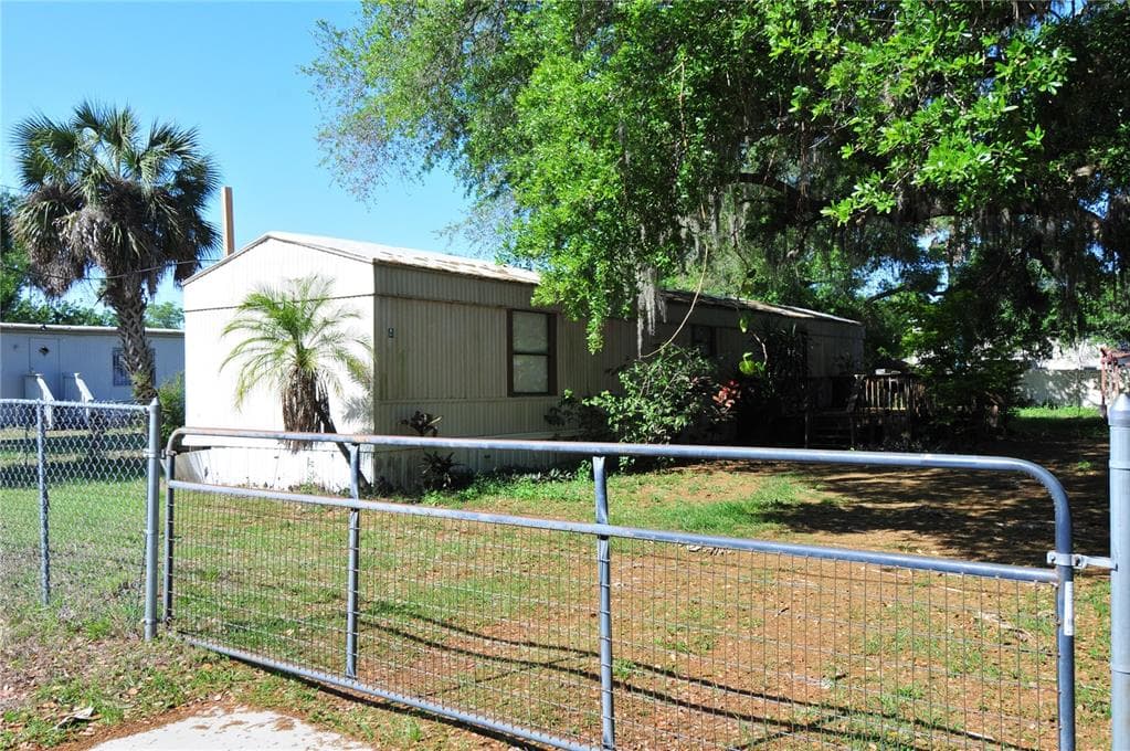 10409 ALAFIA STREET GIBSONTON, FL 33534
