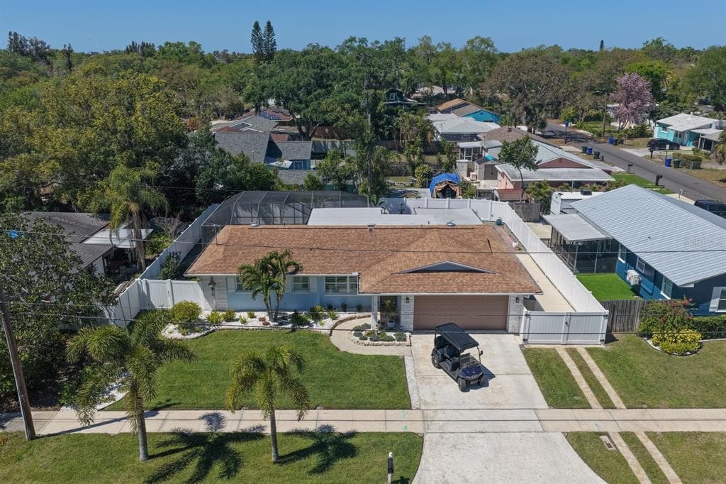 140 HIGHLAND AVENUE DUNEDIN, FL 34698
