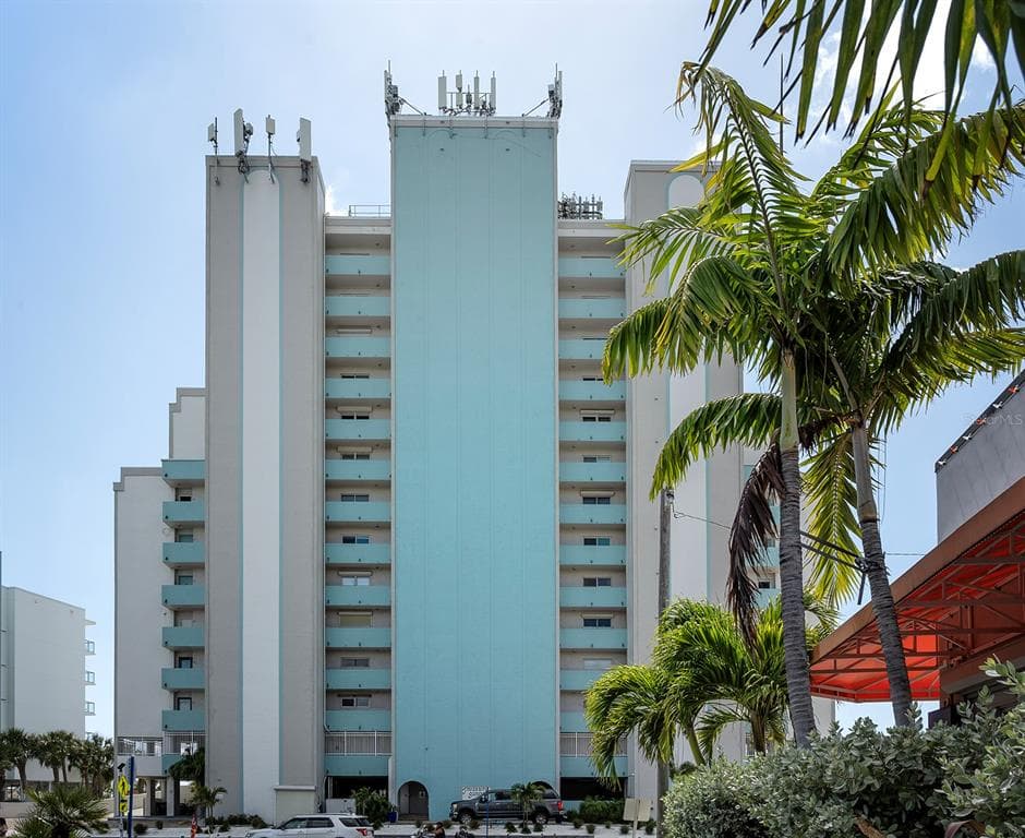 11000 GULF BOULEVARD UNIT 804 + 805 TREASURE ISLAND, FL 33706
