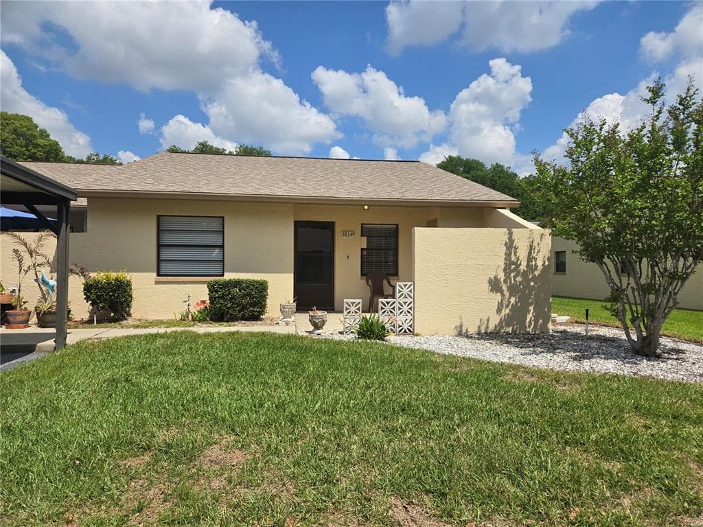 38349 COTTONWOOD PLACE UNIT 1 ZEPHYRHILLS, FL 33542