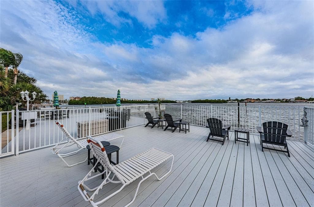 1859 SHORE DRIVE S UNIT 107