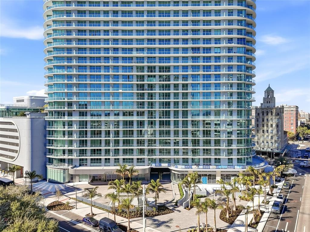 400 CENTRAL AVENUE UNIT 505 ST PETERSBURG, FL 33701