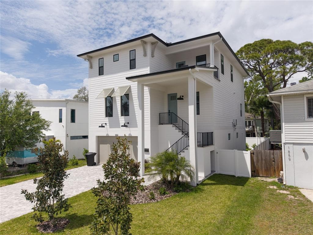 1851 MISSISSIPPI AVENUE NE ST PETERSBURG, FL 33703