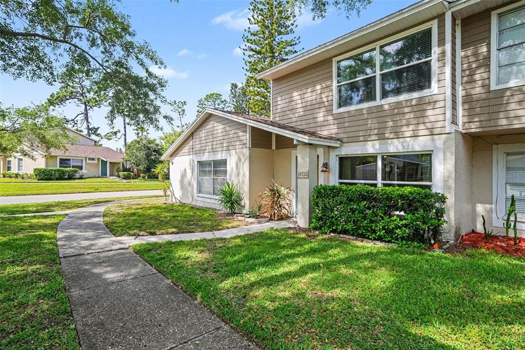 14733 PINE GLEN CIRCLE LUTZ, FL 33559