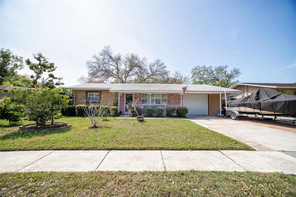 989 8TH AVENUE NE LARGO, FL 33770
