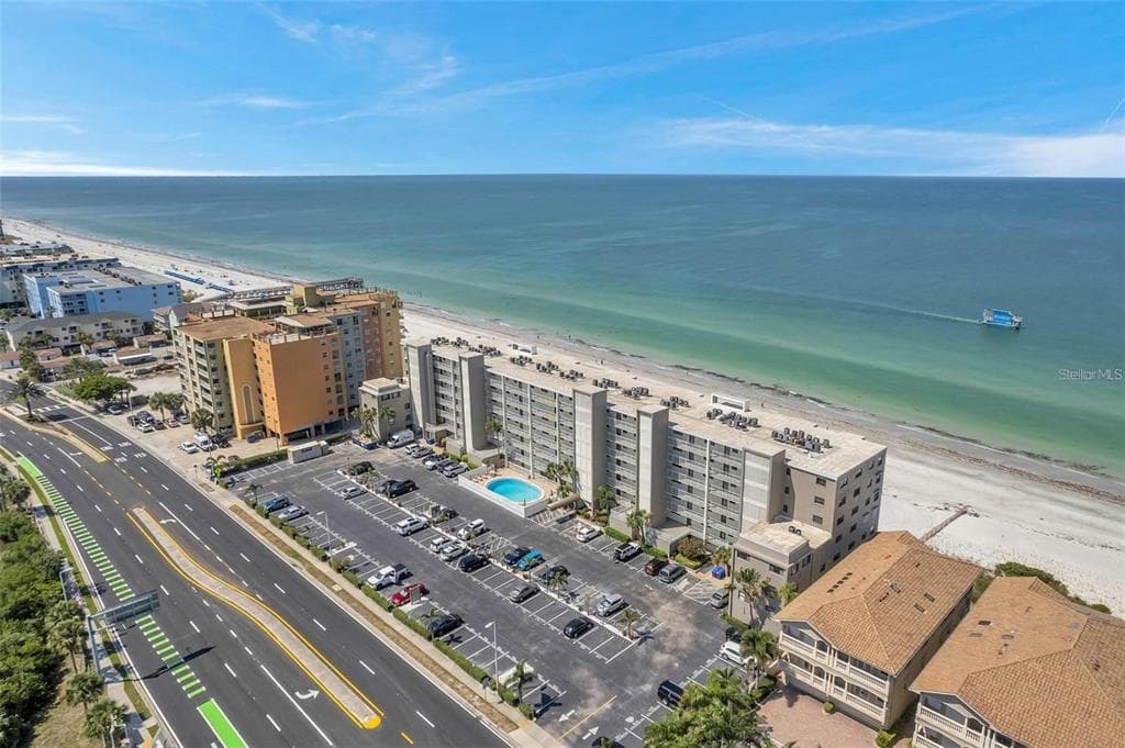 18650 GULF BOULEVARD UNIT 315 INDIAN SHORES, FL 33785