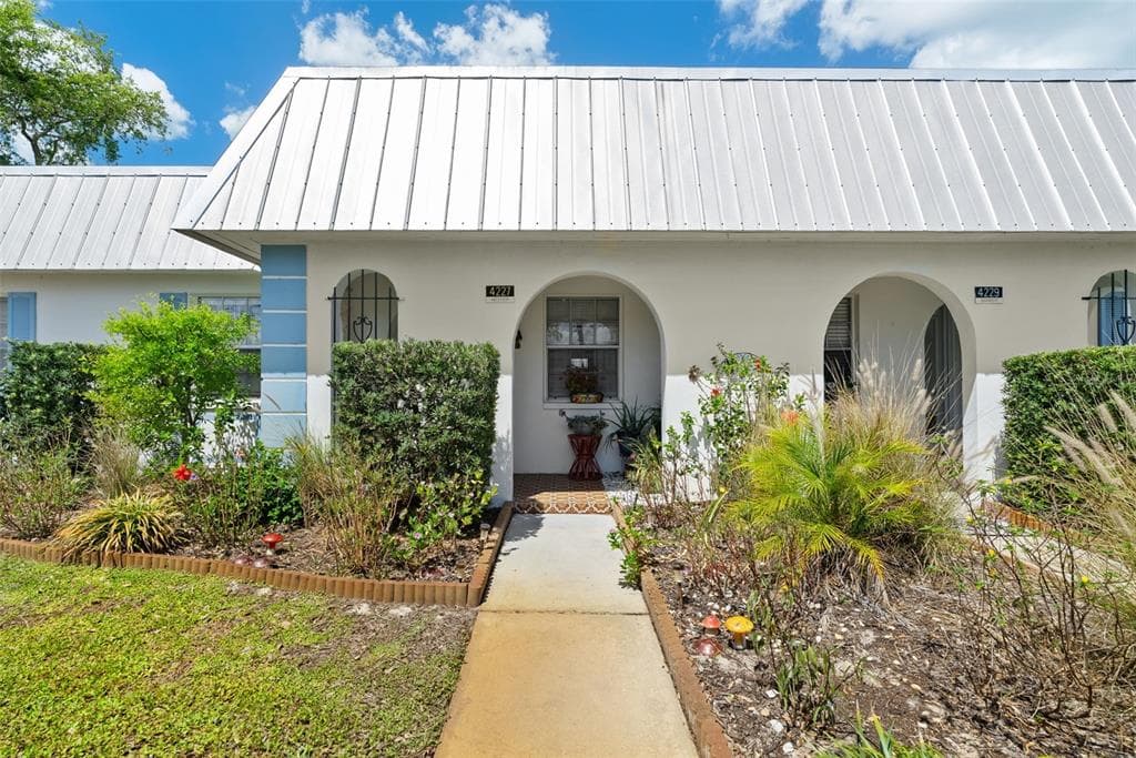 4227 RAX PLACE UNIT 4227 NEW PORT RICHEY, FL 34652