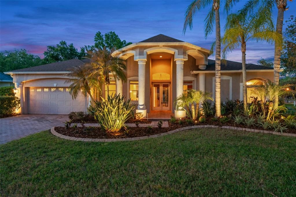 5106 ASHCREST COURT TAMPA, FL 33647
