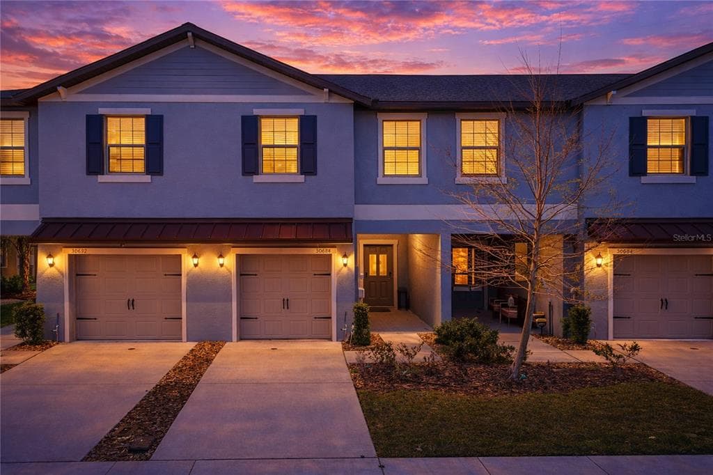 30688 VERIDIAN WAY WESLEY CHAPEL, FL 33543