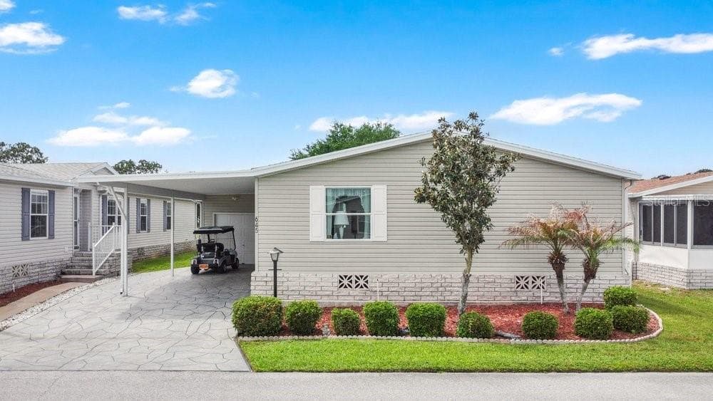 645 DREAMA DRIVE DAVENPORT, FL 33897