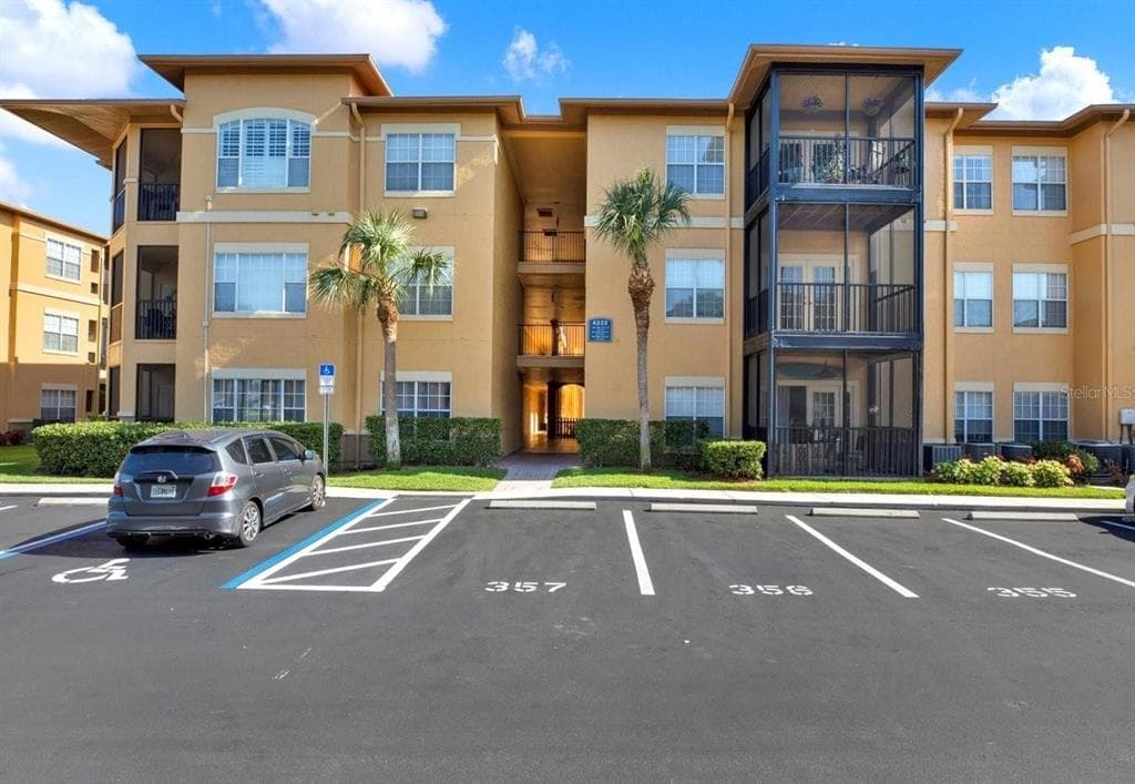 4333 BAYSIDE VILLAGE DRIVE UNIT 229 TAMPA, FL 33615