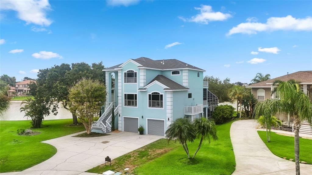 2106 PELICAN COURT TARPON SPRINGS, FL 34689