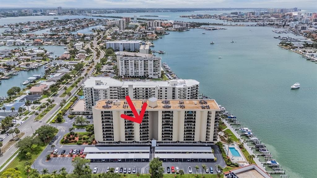 690 ISLAND WAY UNIT 607 CLEARWATER, FL 33767