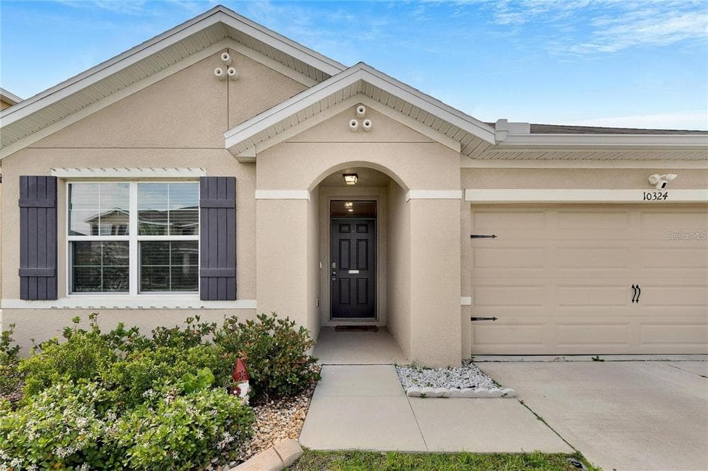 10324 GEESE TRAIL CIRCLE SUN CITY CENTER, FL 33573