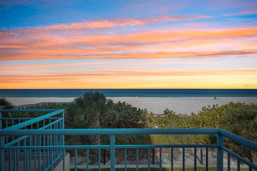 1520 GULF BOULEVARD UNIT 202 CLEARWATER BEACH, FL 33767
