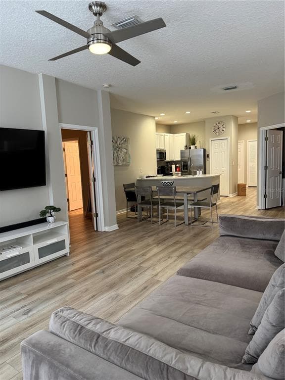 9410 GEORGIAN PARK LANE UNIT 110 TAMPA, FL 33626